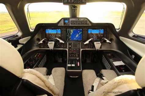 Photographs of Awesome Cockpits. | Embraer phenom 100, Cockpit, Flight deck