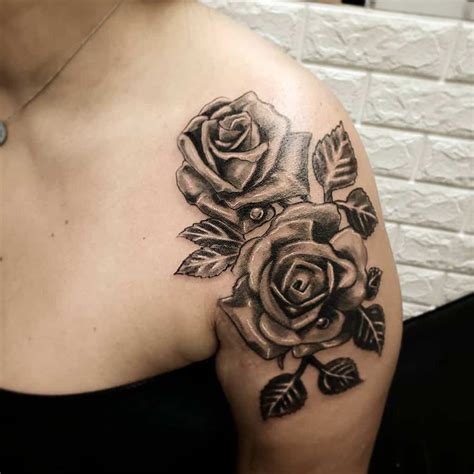 50 Cool Rose Shoulder Tattoo Ideas [2024 Inspiration Guide]