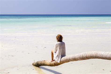 MALDIVES BEACHES - 5 FUN FACTS