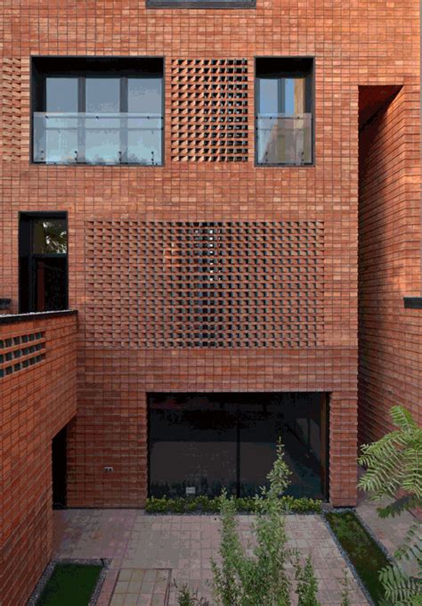 越纯粹，越高级—— 红砖 | 经典立面 in 2023 | Facade design, Brick design, Apartment architecture