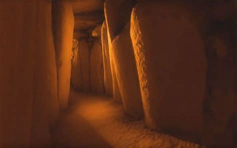 WATCH Newgrange’s winter solstice magic light show live here | IrishCentral.com