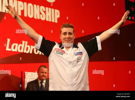 Kirk Shepherd celebrates beating Wayne Mardle 6-4 during the semi-final ...