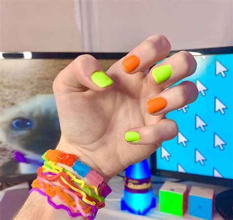 🪐polygon donut🪐 on Twitter: "NEW PONGON NAILS DROPPED"