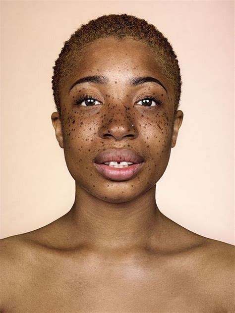 Brock Elbank celebra a beleza das sardas e da diversidade em seu projeto… Portraiture, Portrait ...