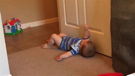 Toddler temper tantrum - YouTube