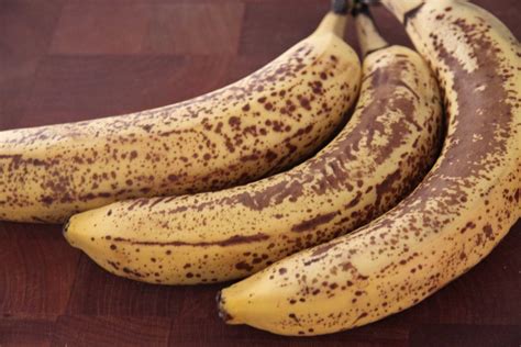 0 Result Images of Green And White Spots On Bananas - PNG Image Collection