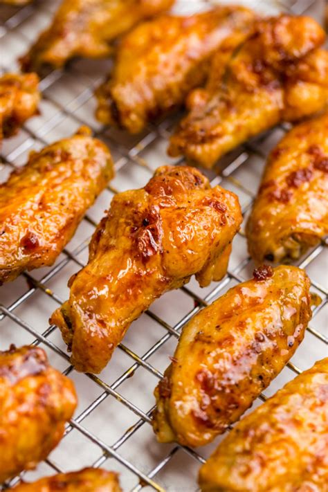 Crispy Oven Baked Chicken Wings - Easy Peasy Meals - Food 24h