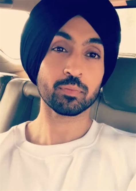 Diljit Dosanjh Height, Weight, Age, Girlfriend, Family, Facts, Biography