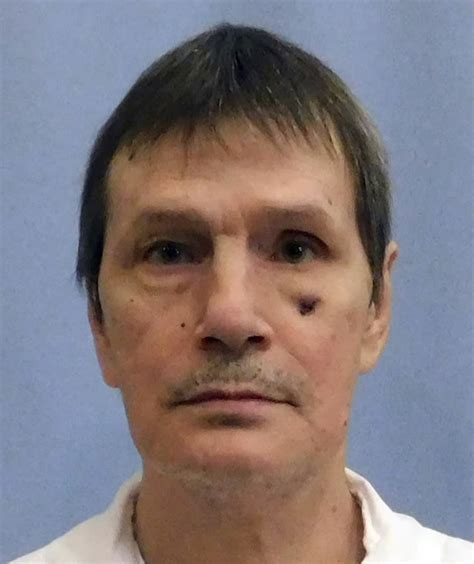 Alabama inmate who survived execution attempt dies of cancer