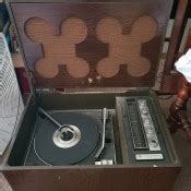 Vintage Portable Record Players | ThriftyFun