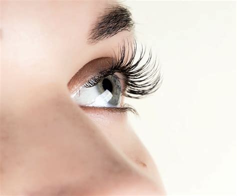 I Tried It: The New Eyelash Perm!