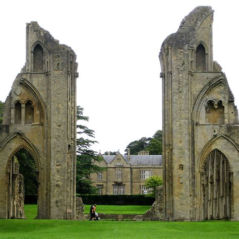 glastonbury-abbey | Applebarn Holidays