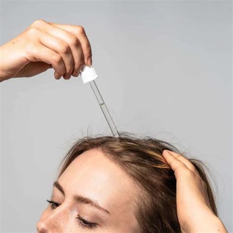 15 Best & Proven Hair Serums For Dry, Frizzy, Fine, and Damaged Hair I