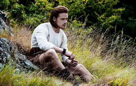 Sam Heughan Photoshot - Sam Heughan Photo (39509446) - Fanpop