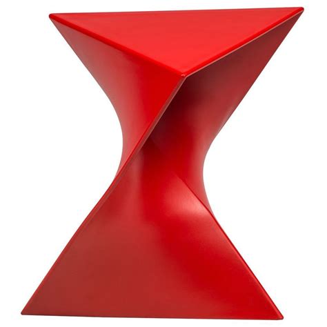LeisureMod Quinzy Modern Red Polycarbonate 17-inch Vanity Stool/ Side ...