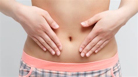 Here’s why you have a smelly belly button and how to clean it | HealthShots