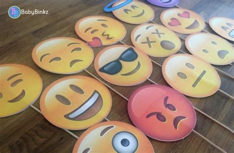 Photo Props: The Large Emoji Set (14 Pieces) - party wedding birthday decoration instagram ...