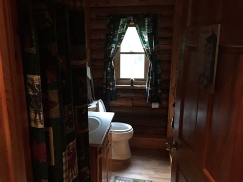 TALL TIMBER LODGE & CABINS - Updated July 2024 - 28 Photos & 16 Reviews - 609 Beach Rd ...