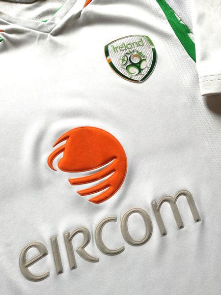 2007/08 Republic of Ireland Away Football Shirt / Old Soccer Jersey ...