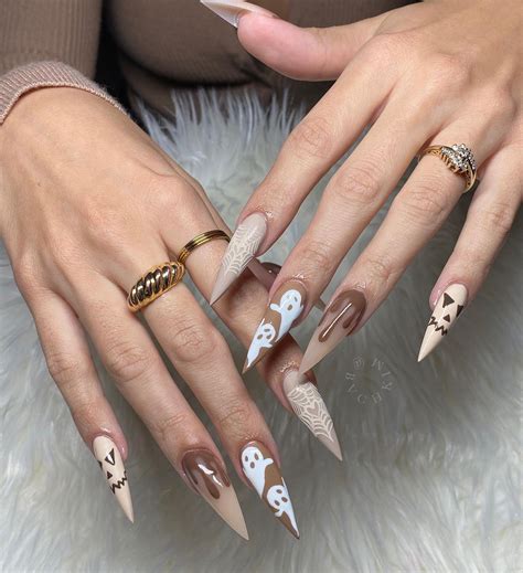 The Best Halloween Nail Art Ideas for 2022