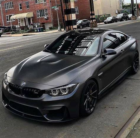 BMW M4 Black Matt | Carros bmw, Carros de luxo, Bmw m4