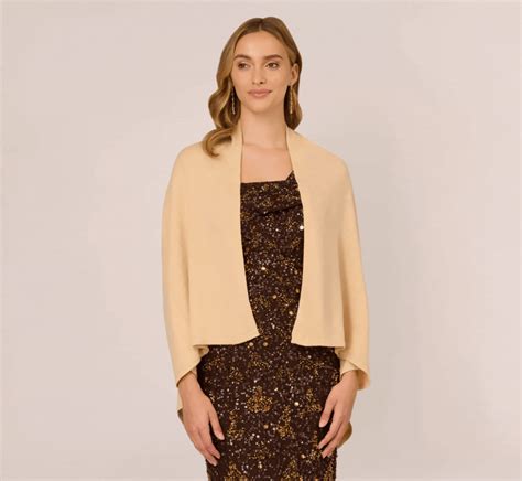 Slim S'Hug® With Hidden Tunnel Sleeves In Champagne – Adrianna Papell