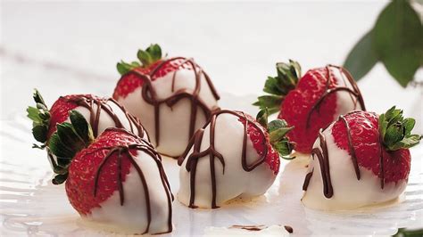 White Chocolate-Dipped Strawberries Recipe - Tablespoon.com