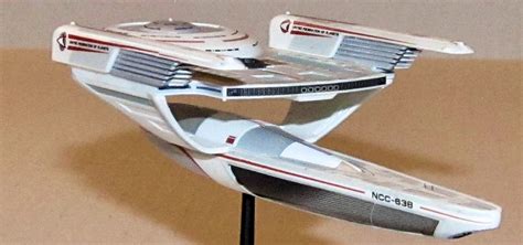 Polar Lights 1/1000 USS Grissom & Bird of Prey, by Dan Lee