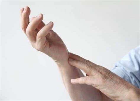 Tingling in Left Hand, Arm, Fingers Causes, How to Stop, Treatment, Heart Attack, Meaning ...