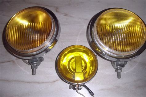 Set of yellow headlights and a separate smaller model yellow headlight - late 1970s - Catawiki