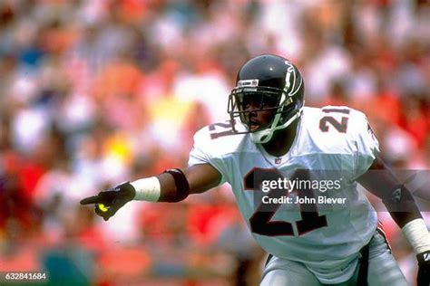 Deion Sanders 1991 Photos and Premium High Res Pictures - Getty Images