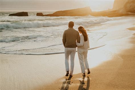 Golden Coastal Couples Session in Santa Cruz - Shannon Yen Photography