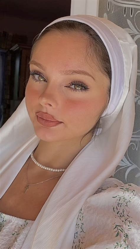 Voile chrétien / christian veil | Christian veils, Christian outfits modesty, Christian fashion