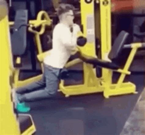 Funny Workout GIFs | Tenor