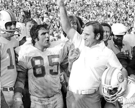 Nick Buoniconti, 78, Dies; All-Pro Linebacker Championed Medical Research - The New York Times