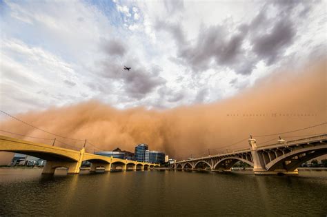 Timelapse Shows 10 Years of Haboob Dust Storms Across Arizona | PetaPixel