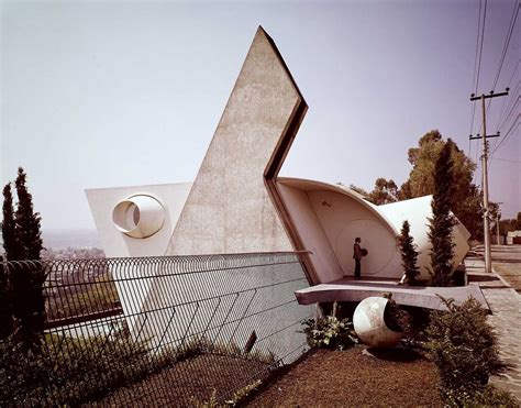 Amalia Hernández House / Agustín Hernández Navarro | ArchEyes