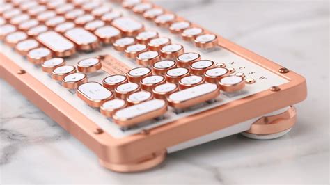 This Rose Gold Keyboard Is the Prettiest Thing We've Ever Laid Eyes On ...