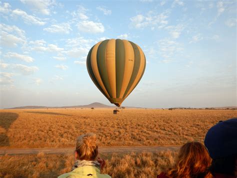 Hot Air Balloon Safari in Serengeti National Park | Tanzania Safaris