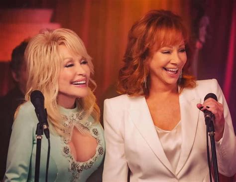 Reba McEntire Reveals The Surprising Way She Communicates With Dolly Parton - Country Now