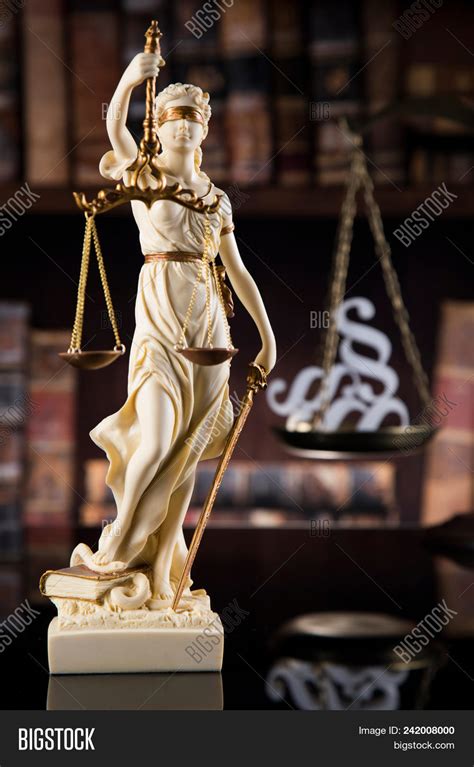 Imagen y foto Lady Justice, Law (prueba gratis) | Bigstock