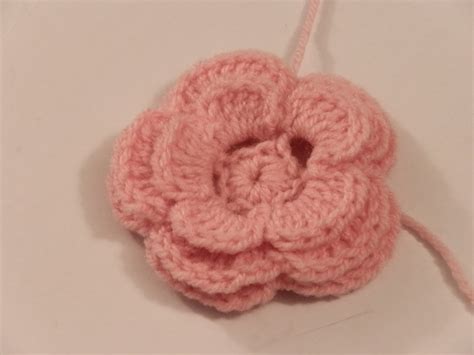 Free Crochet Patterns For Flowers