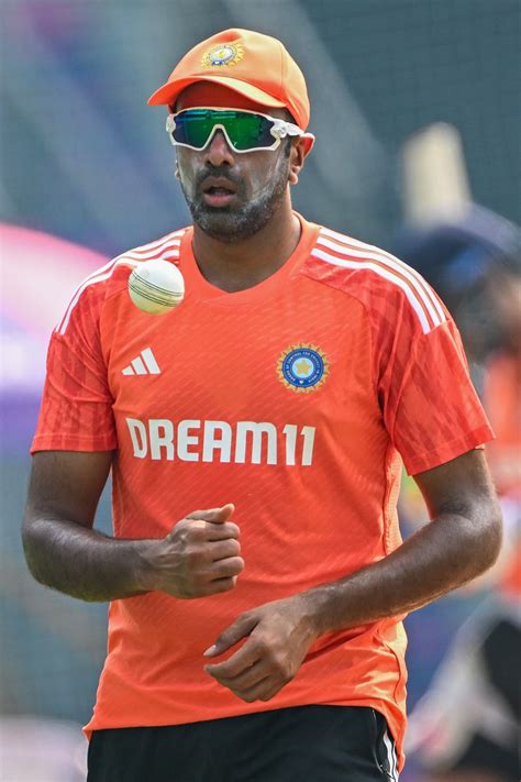 R Ashwin gets ready to bowl at the nets | ESPNcricinfo.com