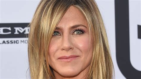 What Jennifer Aniston Really Looks Like Under All That Makeup