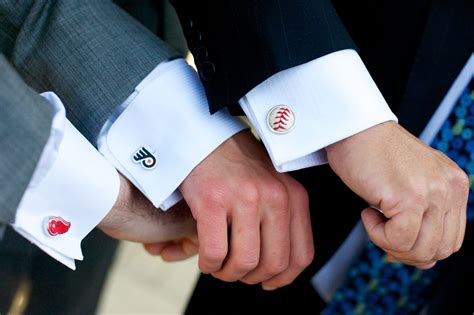 groomsmen cuff links - Photography by Jen and Jody Photography Unique Weddings, Groomsmen ...