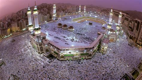 Aerial View Of Mecca Madina With People HD Ramzan Wallpapers | HD Wallpapers | ID #66742