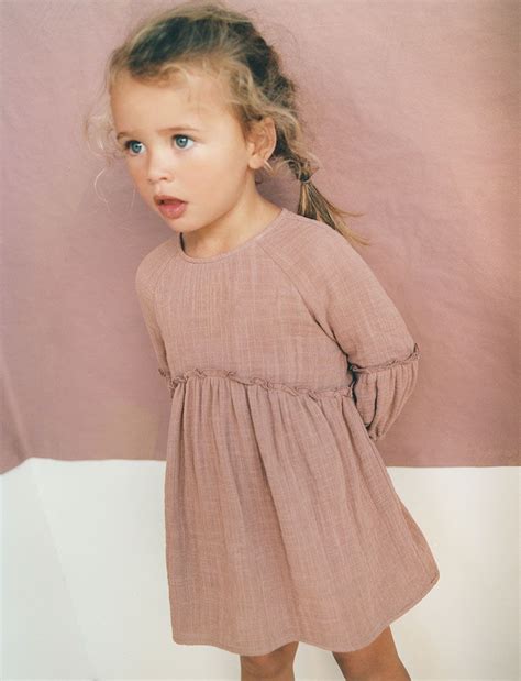 Editorial-BEBÉ NIÑA-ESSENTIALS-NIÑOS | ZARA España | Kids outfits, Baby ...