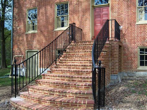 Curved Railings Make All The Difference. - Antietam Iron Works