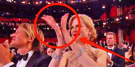 Why Nicole Kidman's hands looked huge at the Oscars - Business Insider