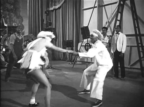 Hellzapoppin' Dance scene on Jumping at the Woodside. (Better quality) in 2020 | Lindy hop ...